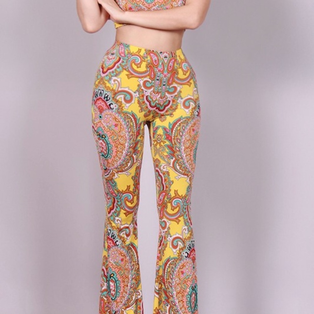 Color full two piece set - Picture 4 of 4
